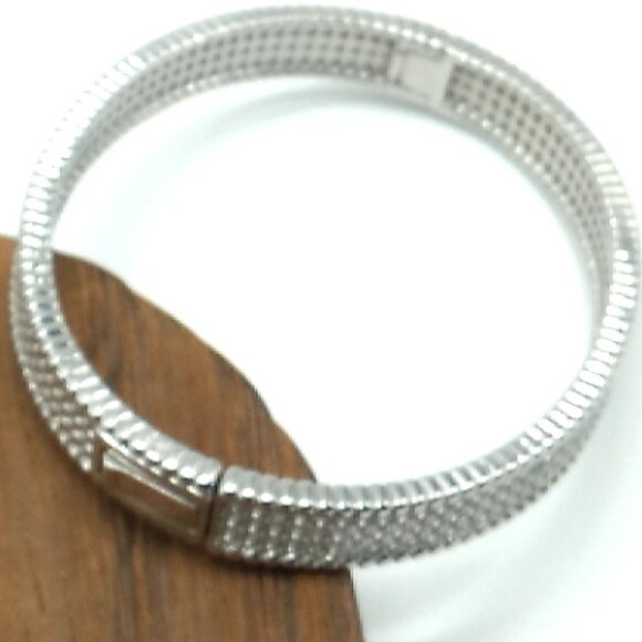 Silver-tone Hinged Crystal Pave Bangle Bracelet Fits Smaller Wrist NWOT - Picture 10 of 15